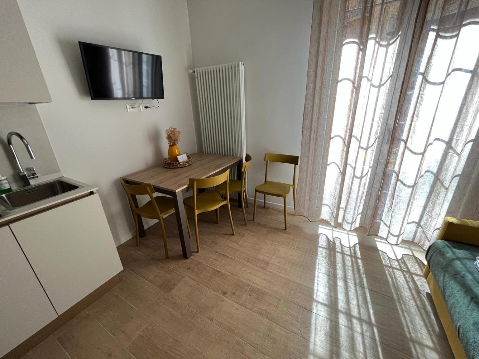 Calari Rooms - Monolocale بولونيا المظهر الخارجي الصورة