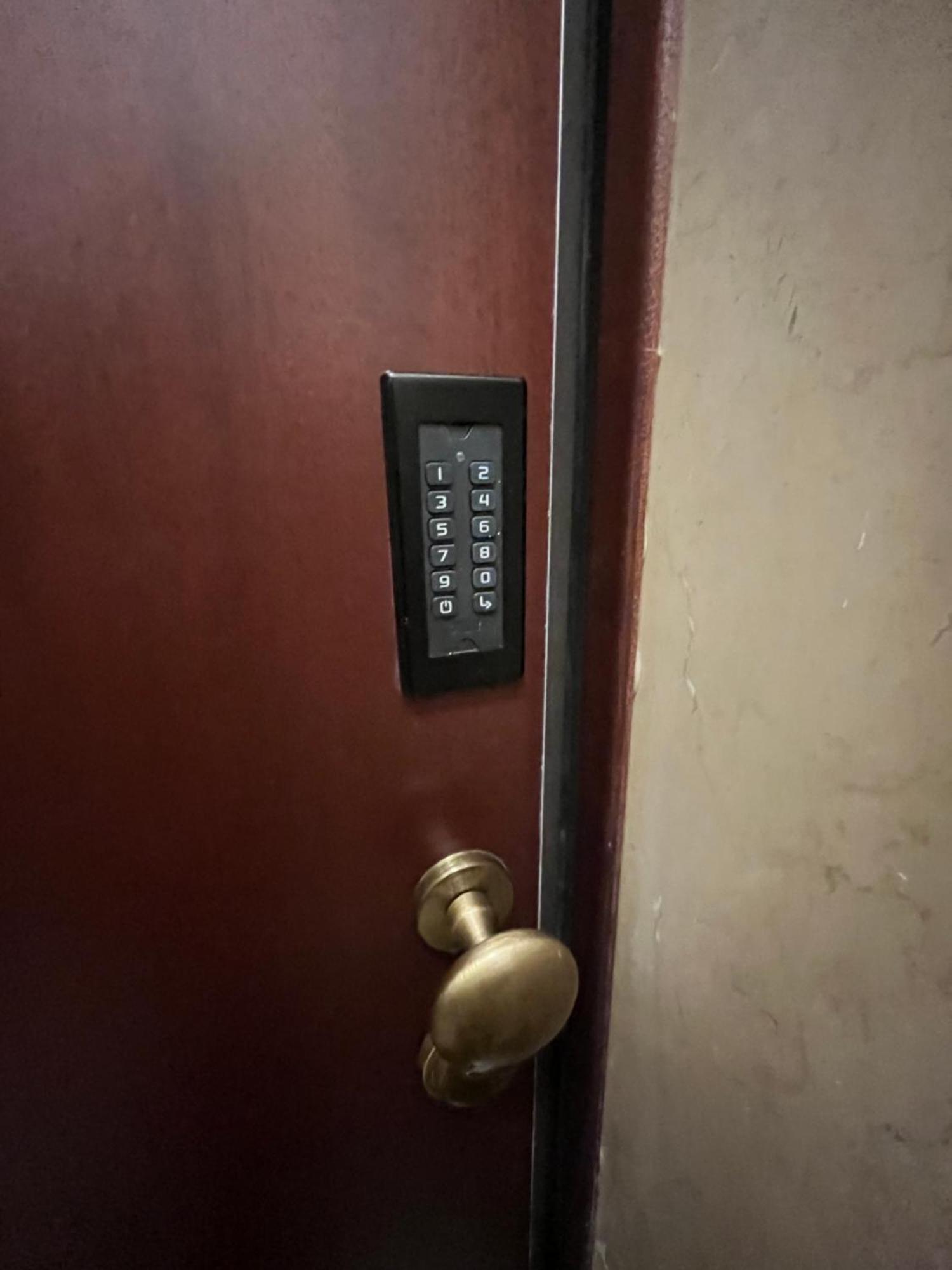 Calari Rooms - Monolocale بولونيا المظهر الخارجي الصورة