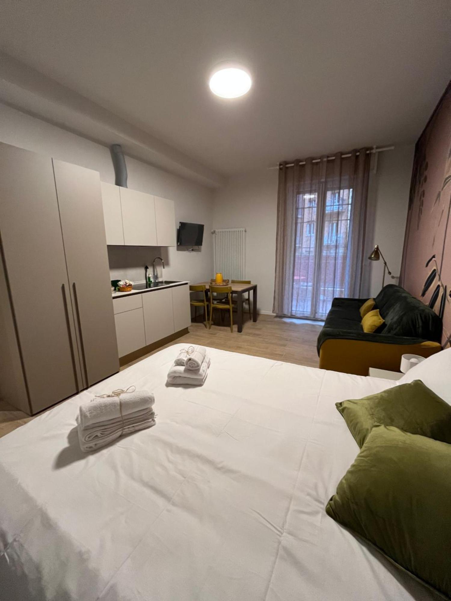 Calari Rooms - Monolocale بولونيا المظهر الخارجي الصورة